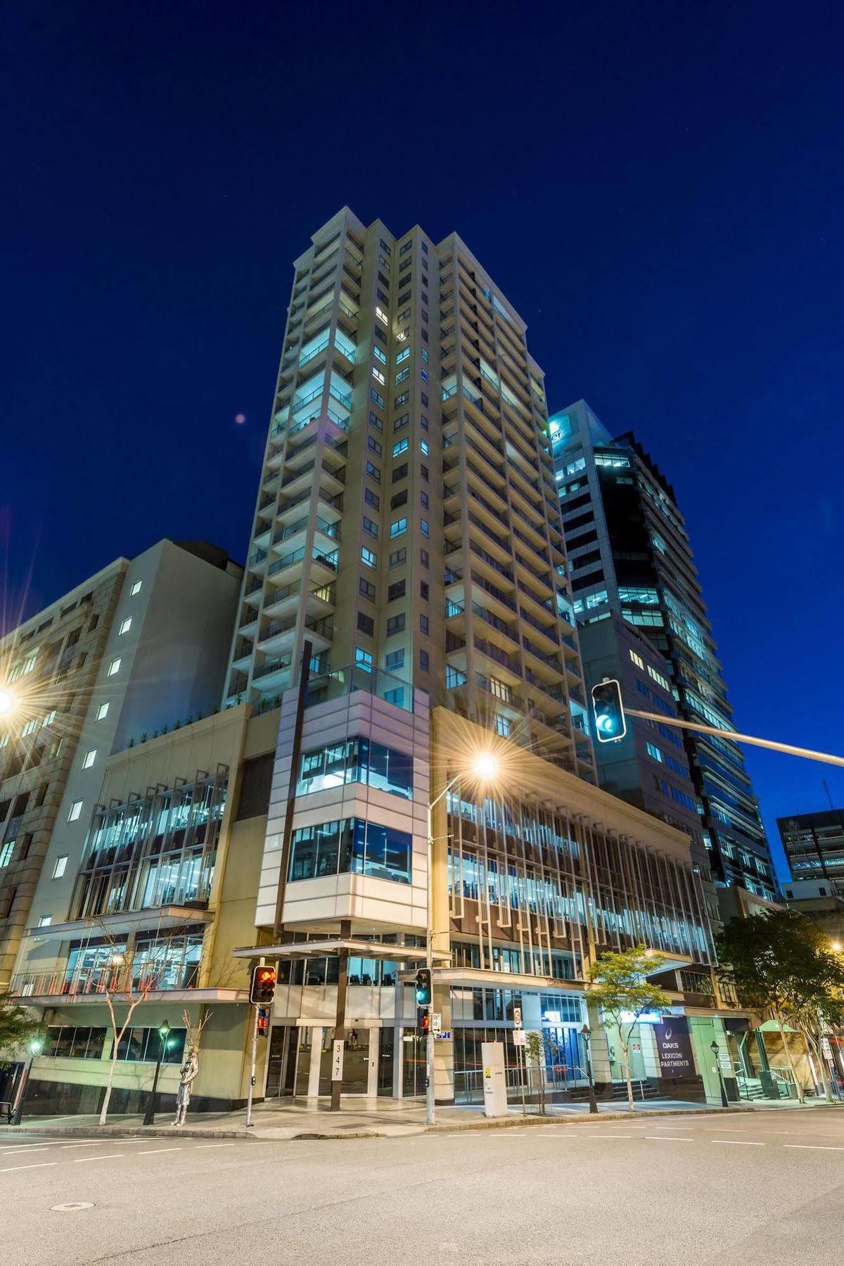 Oaks Brisbane Lexicon Suites Екстер'єр фото