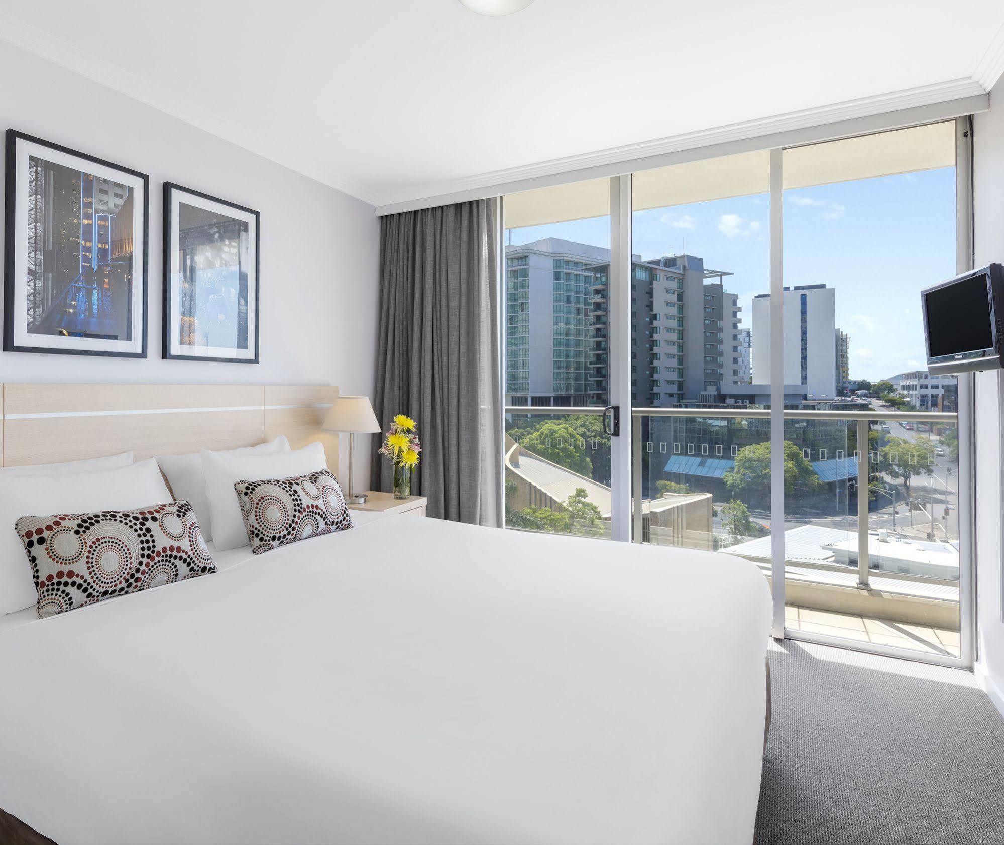 Oaks Brisbane Lexicon Suites Екстер'єр фото