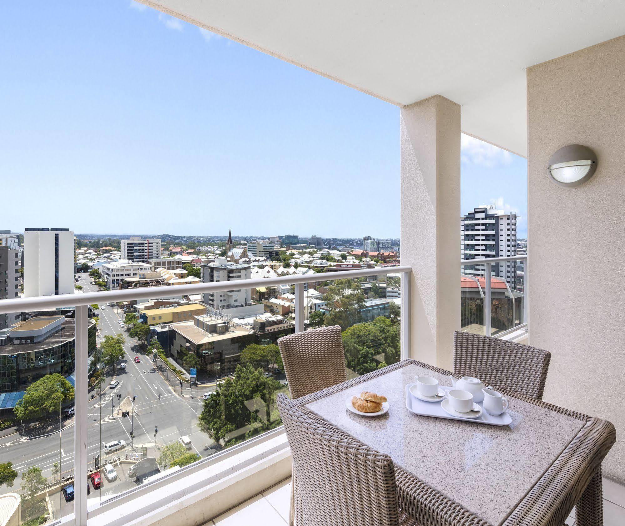 Oaks Brisbane Lexicon Suites Екстер'єр фото